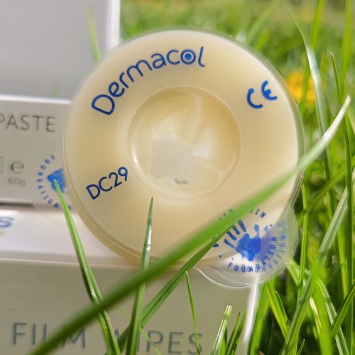 Podciekanie treści pod płytkę  i czy da się temu zapobiegać