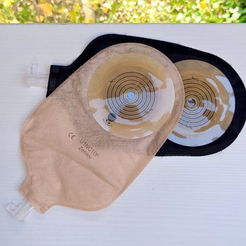 Worki urostomijne Oxmed płaska płytka. Dwa kolory jedna jakość